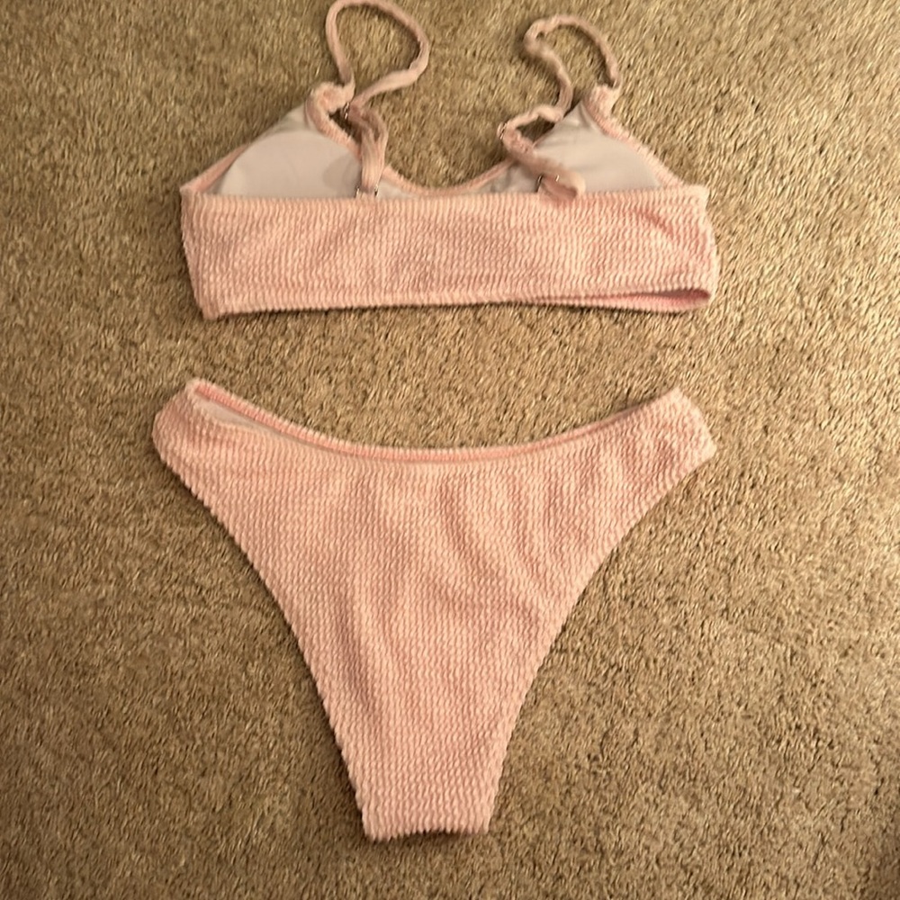 Textured Pink Bikini Set - Picture 3 of 4